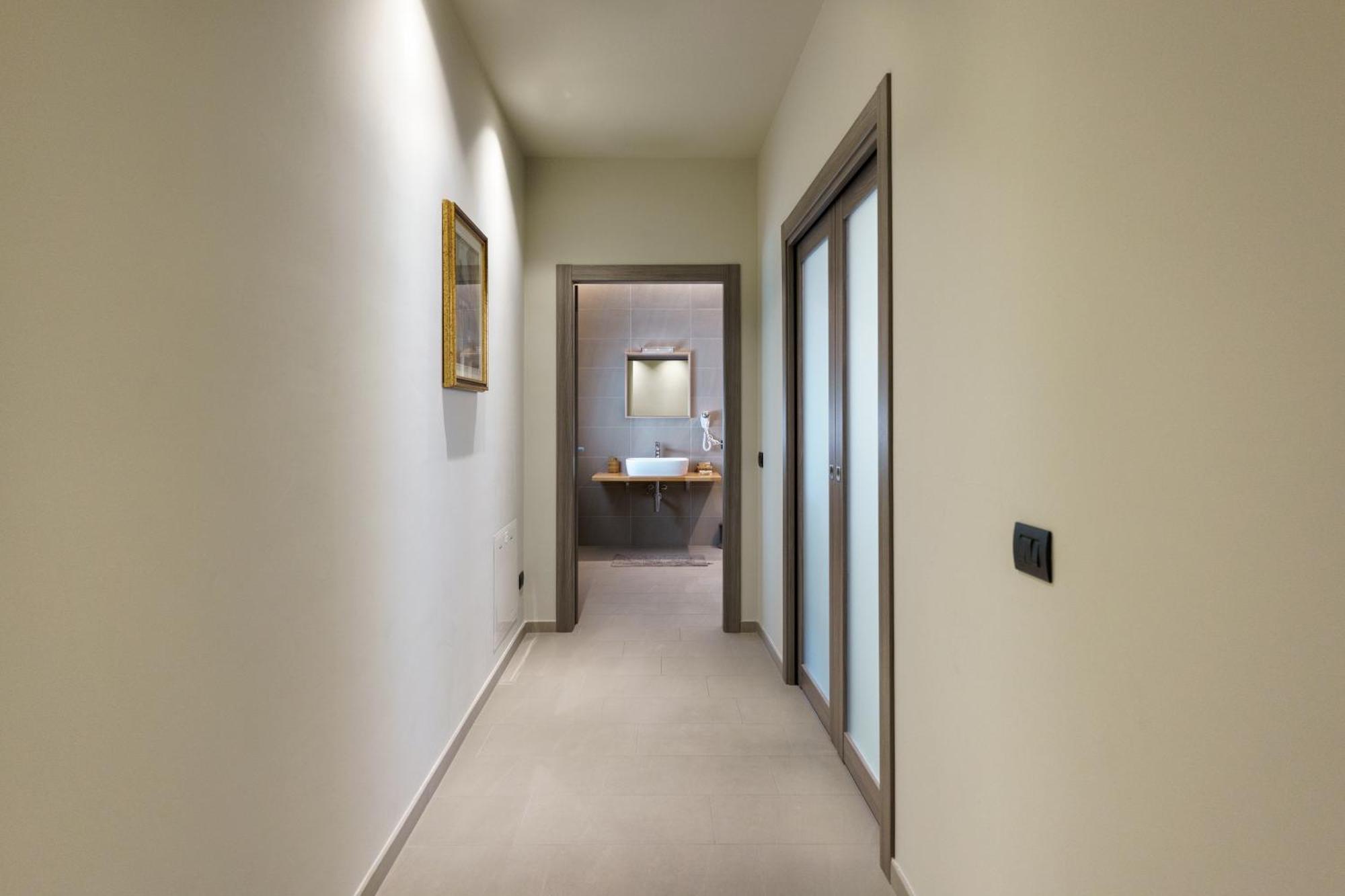 Hotel Il Grappolo D'Oro 몬포르테달바 외부 사진